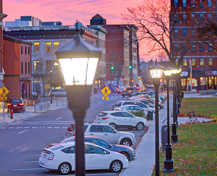 Street Lights at Veterans Park